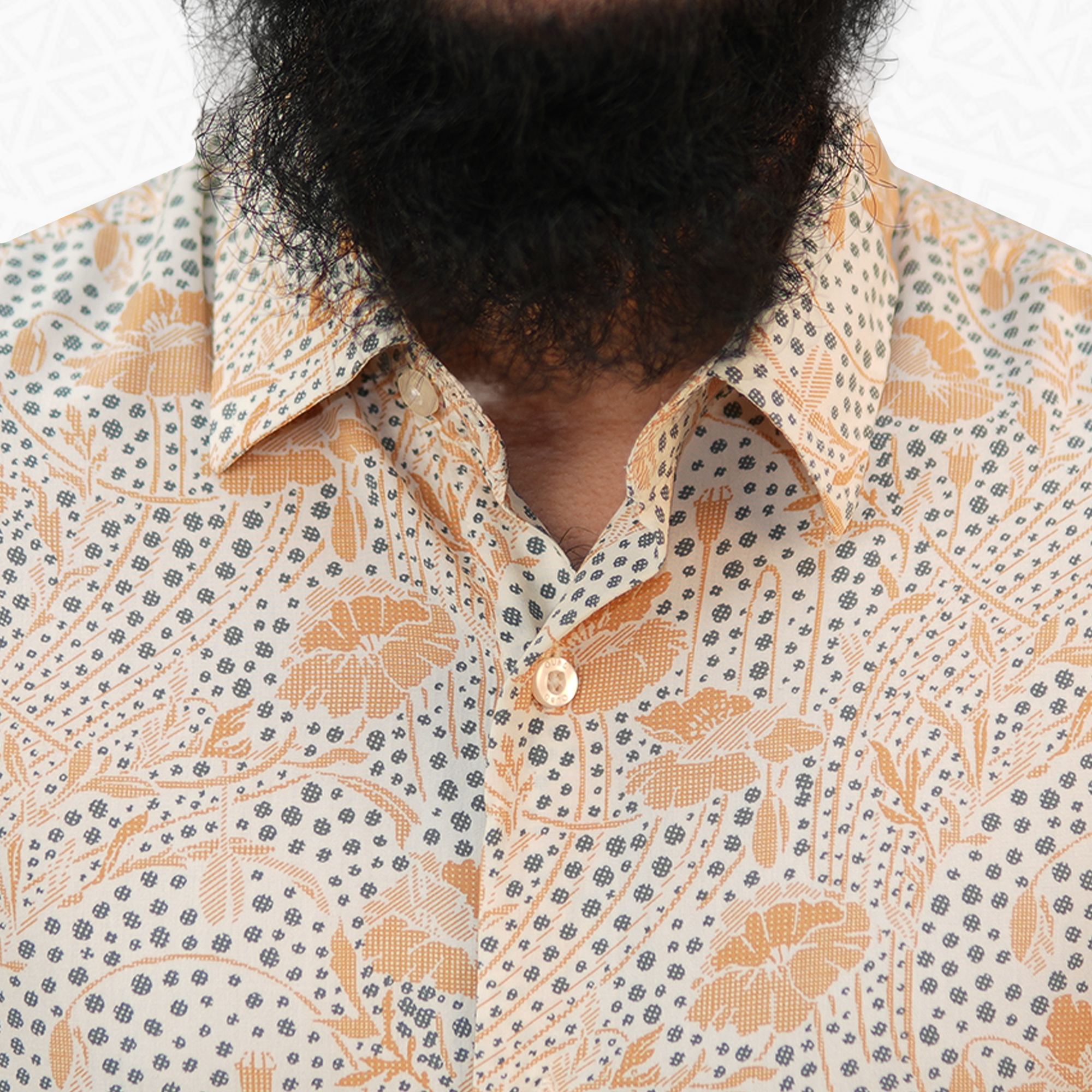 MENS CLASSIC HALF SLEEVE SHIRT